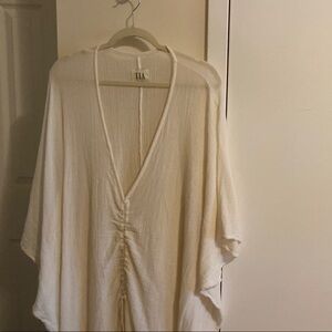 Stunning crepe kaftan deep V and rutched detail free size
